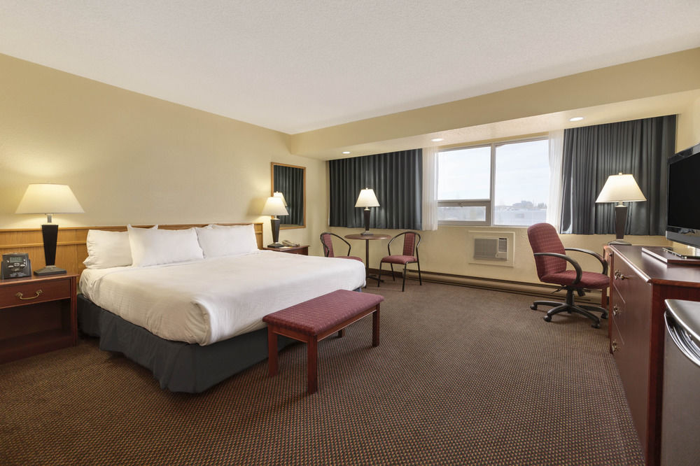 Best Western Plus Edmonton Airport Hotel Leduc Eksteriør billede